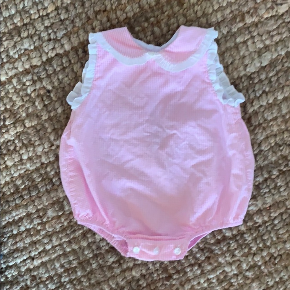 Petit bébé Pink Gingham Romper with ruffle 9 mo
